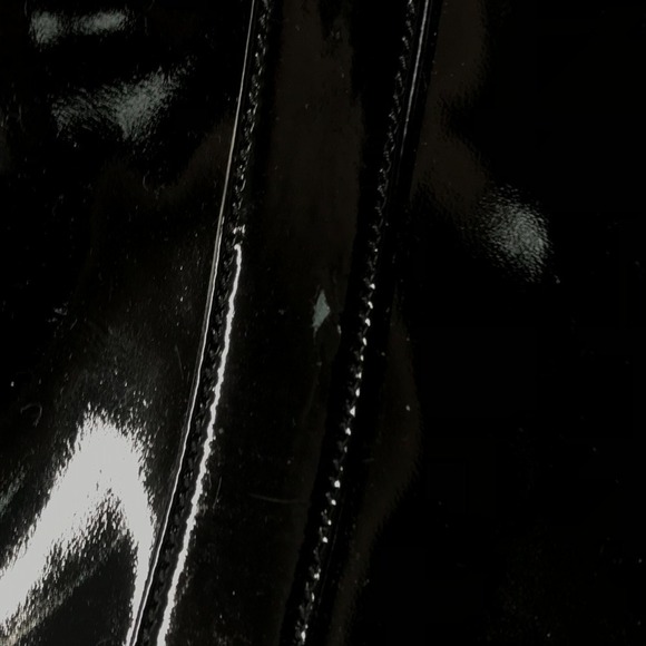 CHANEL Black Logo Shoulder Bag - Picture 7 of 16